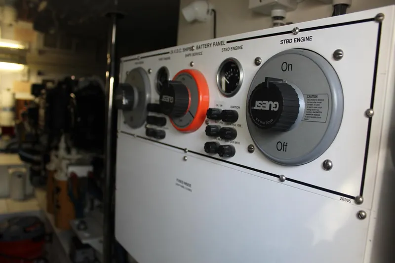 Slide: The Image of Hatteras 50 Convertible 2005 - 106