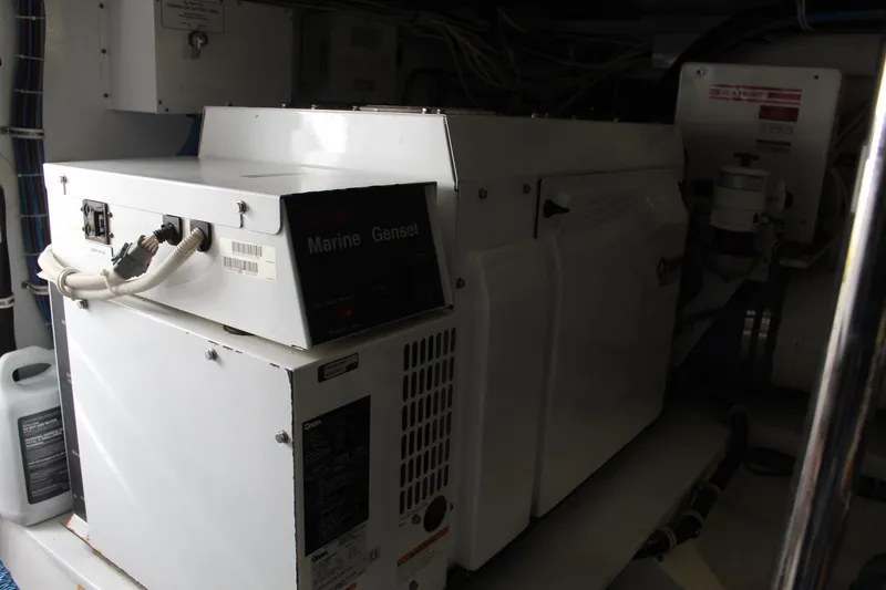 Slide: The Image of Hatteras 50 Convertible 2005 - 110