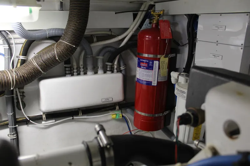 Slide: The Image of Hatteras 50 Convertible 2005 - 113