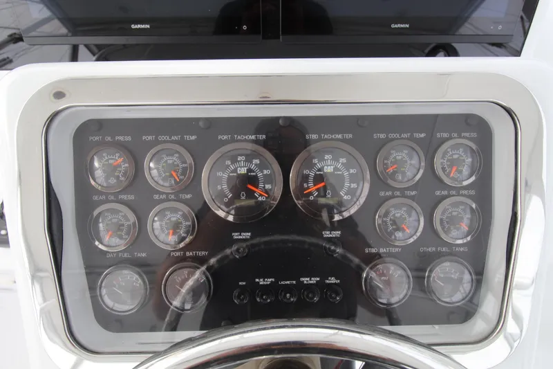 Slide: The Image of Hatteras 50 Convertible 2005 - 52