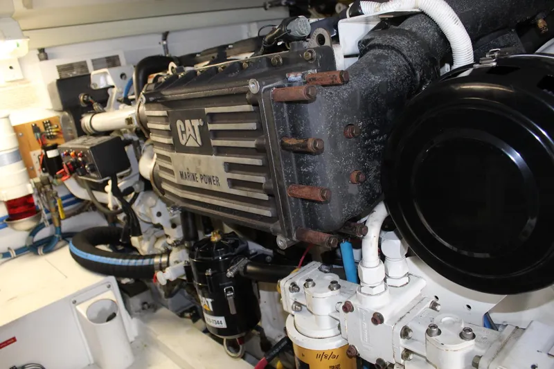 Slide: The Image of Hatteras 50 Convertible 2005 - 65