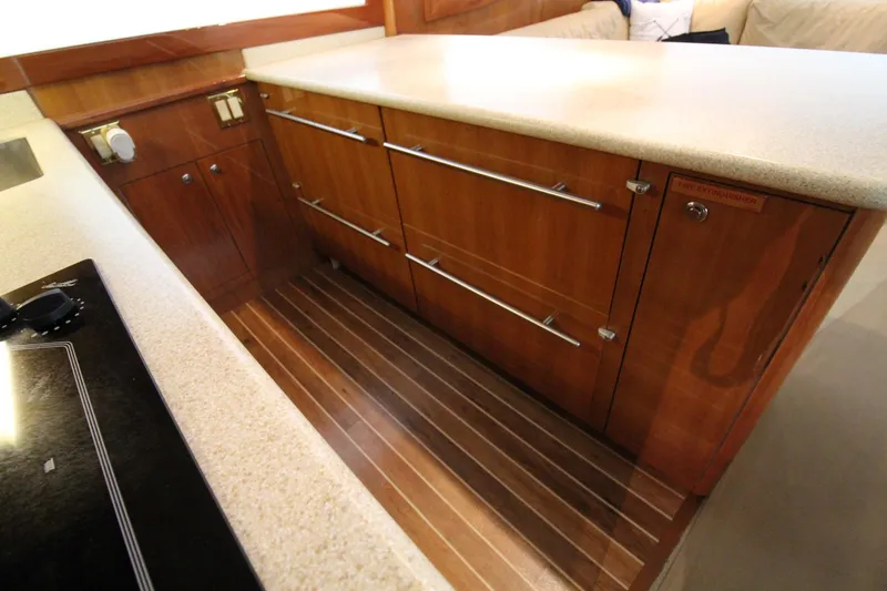 Slide: The Image of Hatteras 50 Convertible 2005 - 75