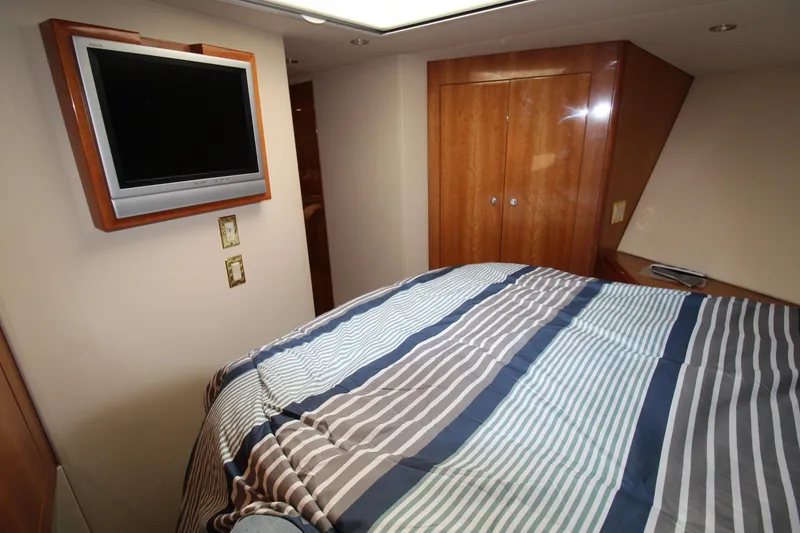 Slide: The Image of Hatteras 50 Convertible 2005 - 79