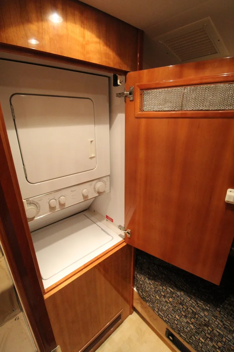 Slide: The Image of Hatteras 50 Convertible 2005 - 98