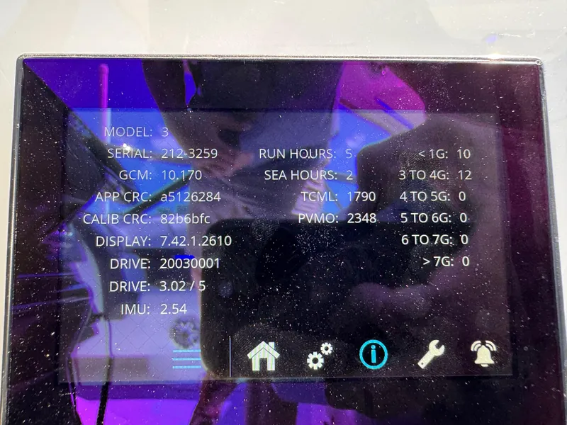 Slide: The Image of Display screen showing technical data for a 2023 Formula 350 Crossover Bowrider. - 27