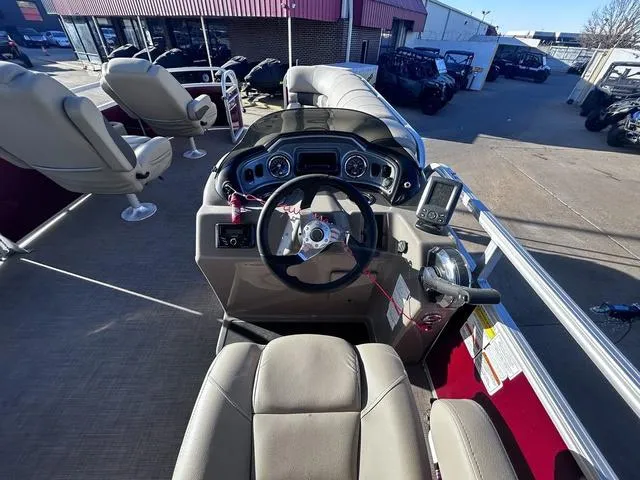 Slide: The Image of Sun Tracker Party Barge 24 DLX 2022 - 20