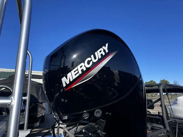 Slide: The Image of Sun Tracker Party Barge 24 DLX 2022 - 5