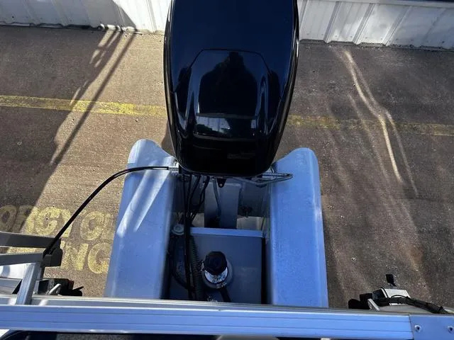 Slide: The Image of 2021 Sun Tracker BASS BUGGY® 18 DLX boat engine view from above. - 16