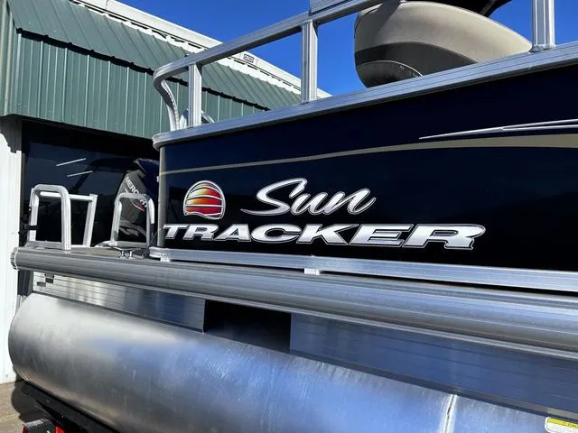 Slide: The Image of Mercury outboard motor on 2021 Sun Tracker BASS BUGGY® 18 DLX pontoon boat. - 3