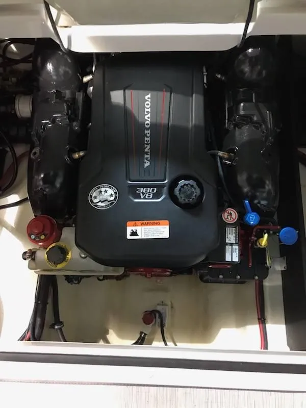 Slide: The Image of Volvo Penta 380 V8 engine in 2018 Regal 2800 Bowrider boat. - 18