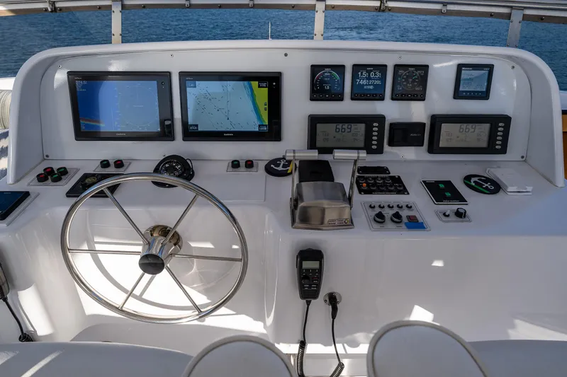 Slide: The Image of FB helm 1 - 28