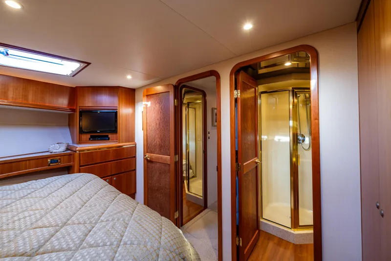 Slide: The Image of VIP suite 2 - 35