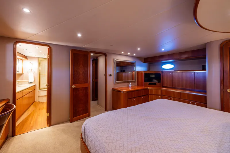 Slide: The Image of Owners suite 3 - 44