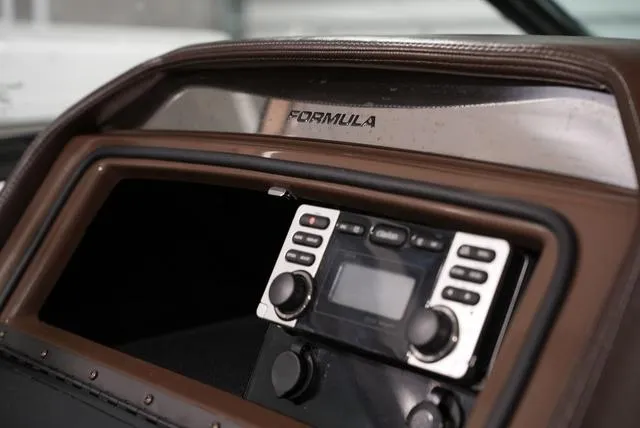 Slide: The Image of Dashboard of 2016 Formula Boats 290 Bowrider with audio system. - 19