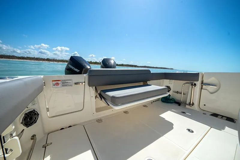 Slide: The Image of Aft cockpit bench - 10