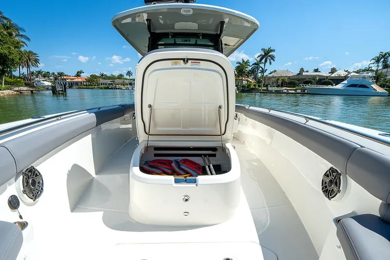 Slide: The Image of Storage under the seat in front of the helm - 25