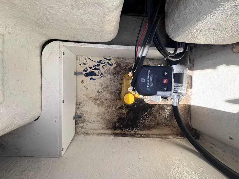 Slide: The Image of Boat audio system display on Clearwater 2000 C/C, tuned to FM 92.5, 2021 model. - 23