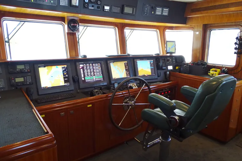 Slide: The Image of Pilothouse Nav/Com - 34