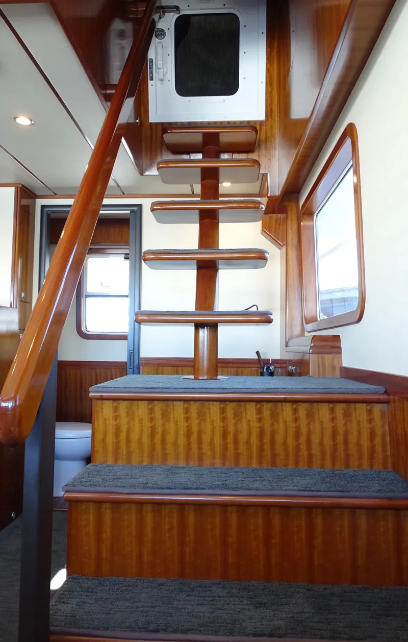 Slide: The Image of PH flybridge access - 39