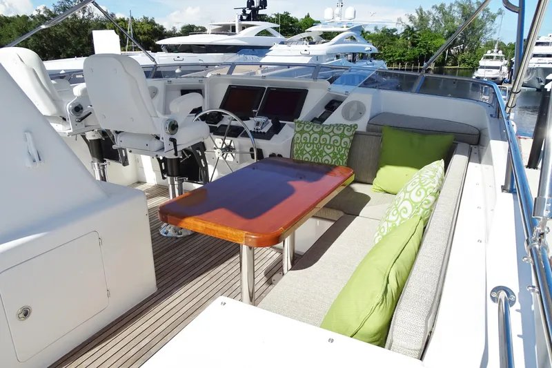 Slide: The Image of FB settee - 43