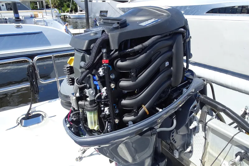 Slide: The Image of New Yamaha outboard - 53