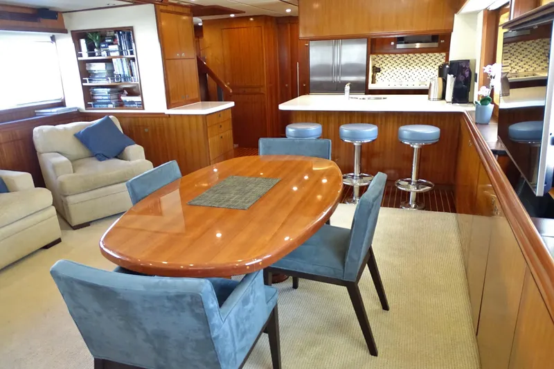 Slide: The Image of Dinette - 6