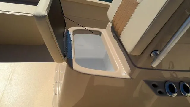 Slide: The Image of G3 Bay 21 GX 2025 - 6