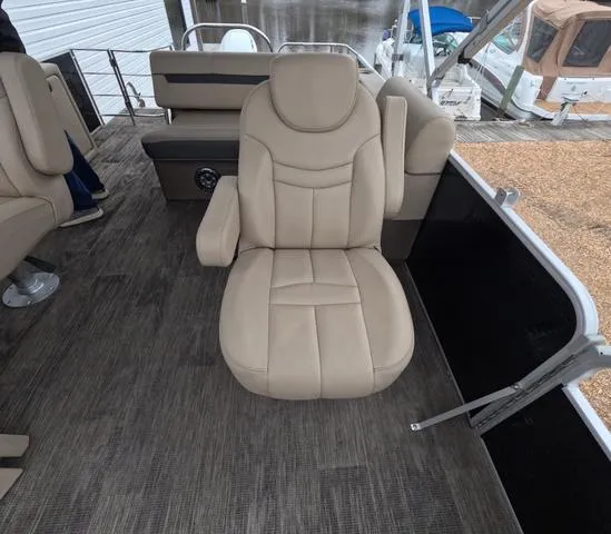 Slide: The Image of Sweetwater SW 2286 SFL 2022 - 16