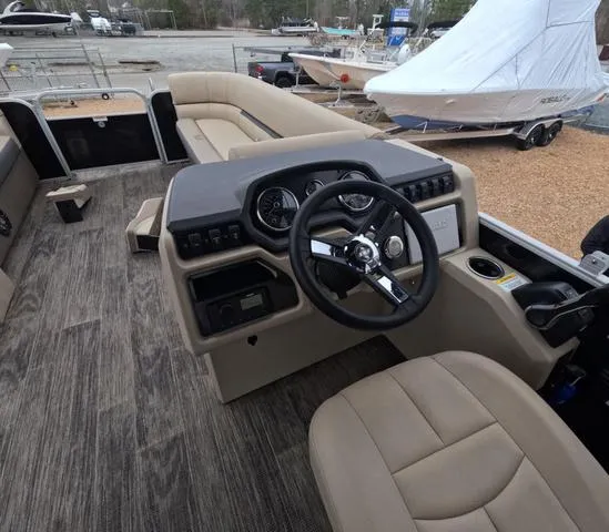 Slide: The Image of Sweetwater SW 2286 SFL 2022 - 19