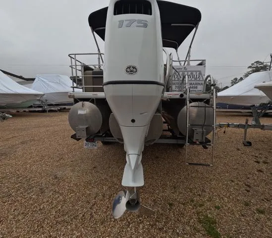 Slide: The Image of Sweetwater SW 2286 SFL 2022 - 3