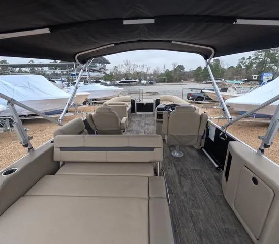 Slide: The Image of Sweetwater SW 2286 SFL 2022 - 40