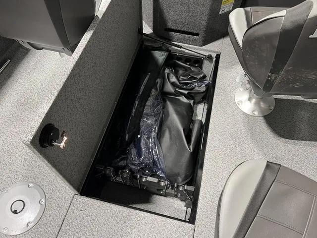 Slide: The Image of Lund 2075 Fisherman Sport 2025 - 20