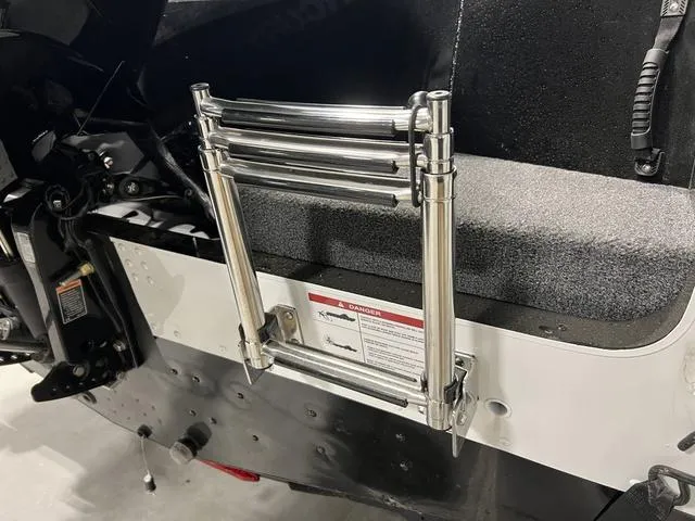 Slide: The Image of Lund 2075 Fisherman Sport 2025 - 5