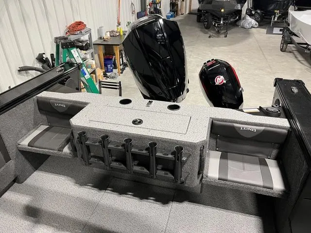 Slide: The Image of Lund 2075 Fisherman Sport 2025 - 6