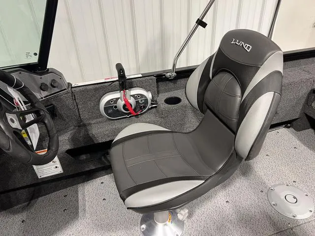 Slide: The Image of Lund 1775 Adventure Sport 2025 - 20