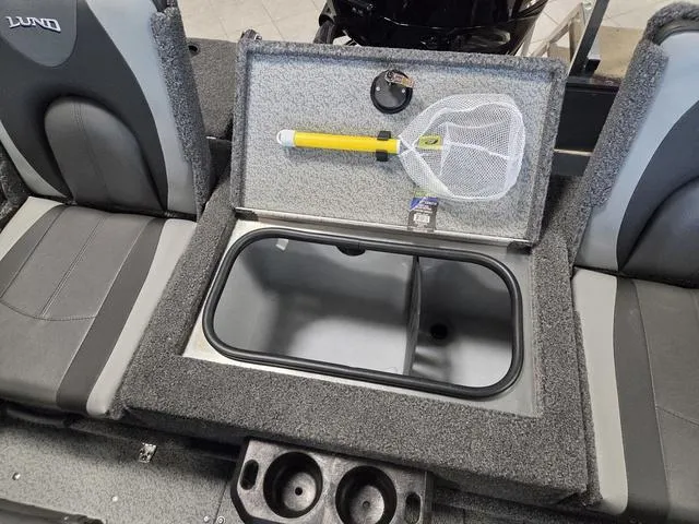 Slide: The Image of Lund 1775 Adventure Sport 2025 - 10