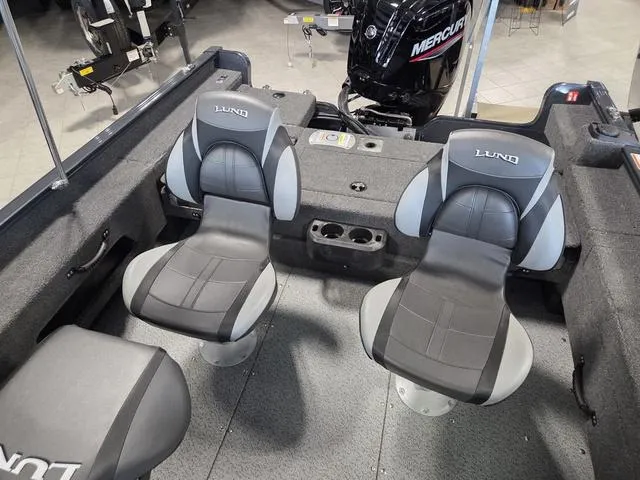 Slide: The Image of Lund 1775 Adventure Sport 2025 - 12