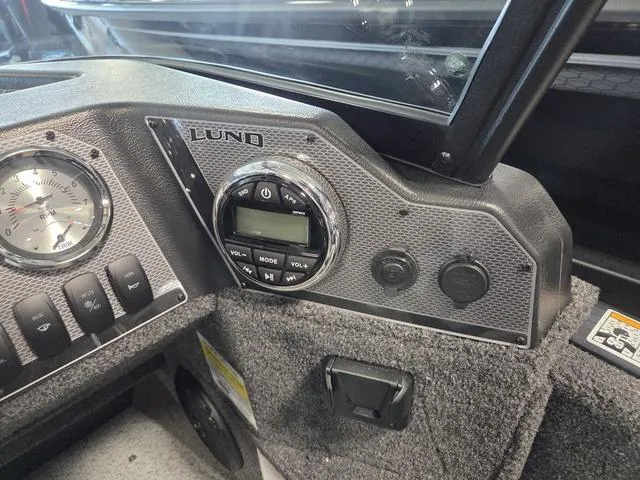 Slide: The Image of Lund 1775 Adventure Sport 2025 - 19