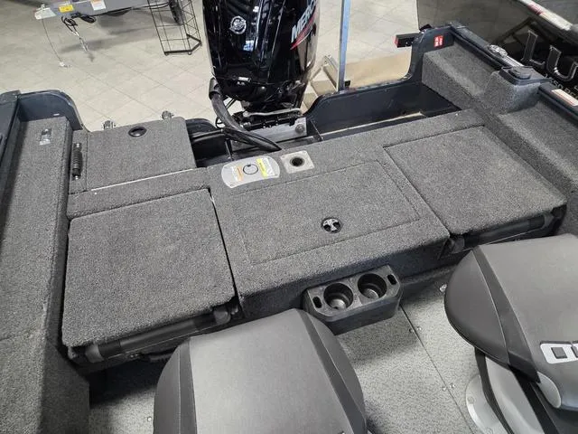 Slide: The Image of Lund 1775 Adventure Sport 2025 - 6