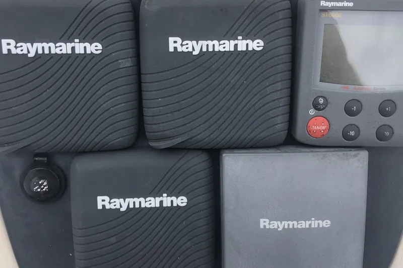 Slide: The Image of Bavaria 37 Cruiser 2001 - 59