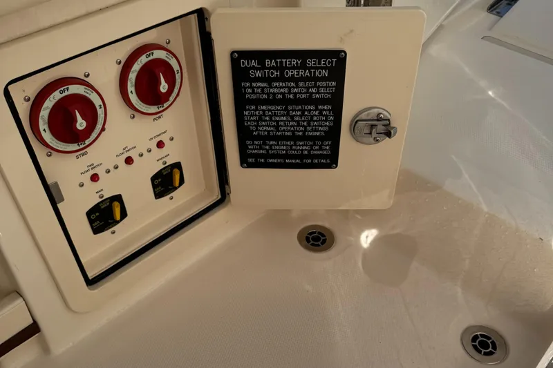 Slide: The Image of Grady-White Freedom 307 2022 - 65