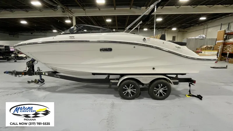 The Image of Sea Ray SPX 210 2025 - 1