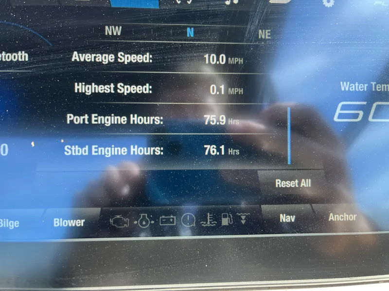 Slide: The Image of Yamaha Boats 255X 2021 dashboard showing engine hours and speed metrics. - 18