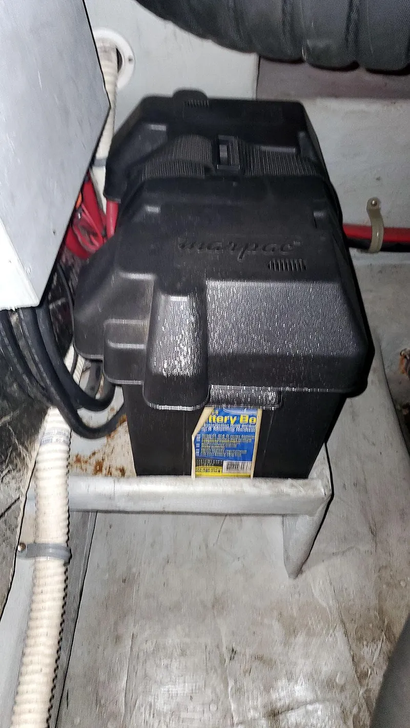 Slide: The Image of Main Engine Start Battery - 52