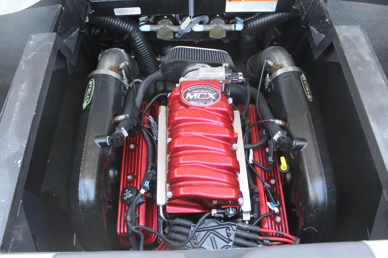 Slide: The Image of MasterCraft X25 2011 - 26