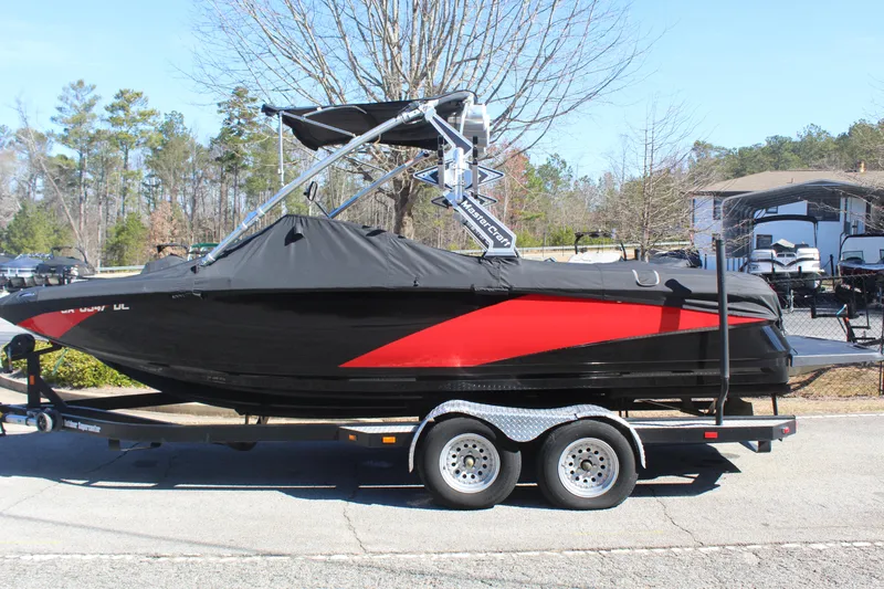Slide: The Image of MasterCraft X25 2011 - 27