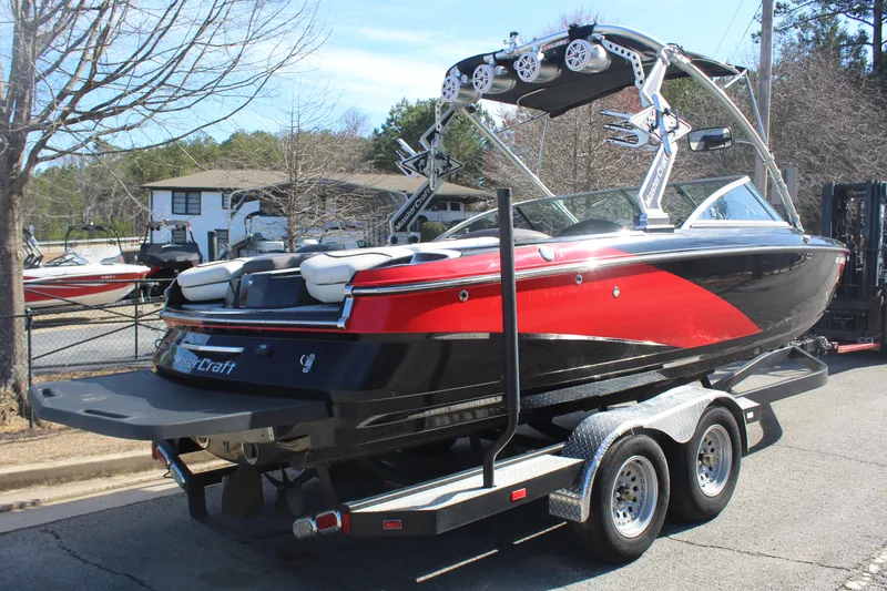 Slide: The Image of MasterCraft X25 2011 - 7