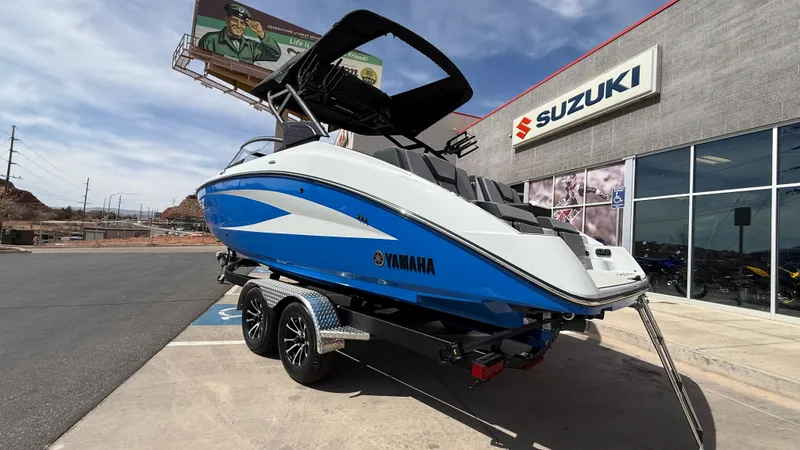 Slide: The Image of Yamaha 255XD 2025 - 104