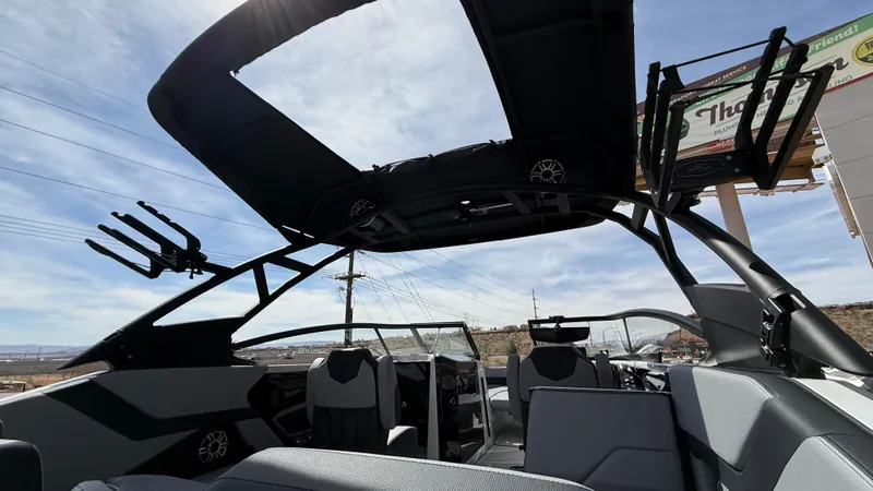 Slide: The Image of Yamaha 255XD 2025 - 105