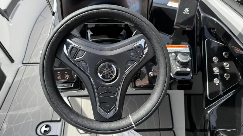 Slide: The Image of Yamaha 255XD 2025 - 50